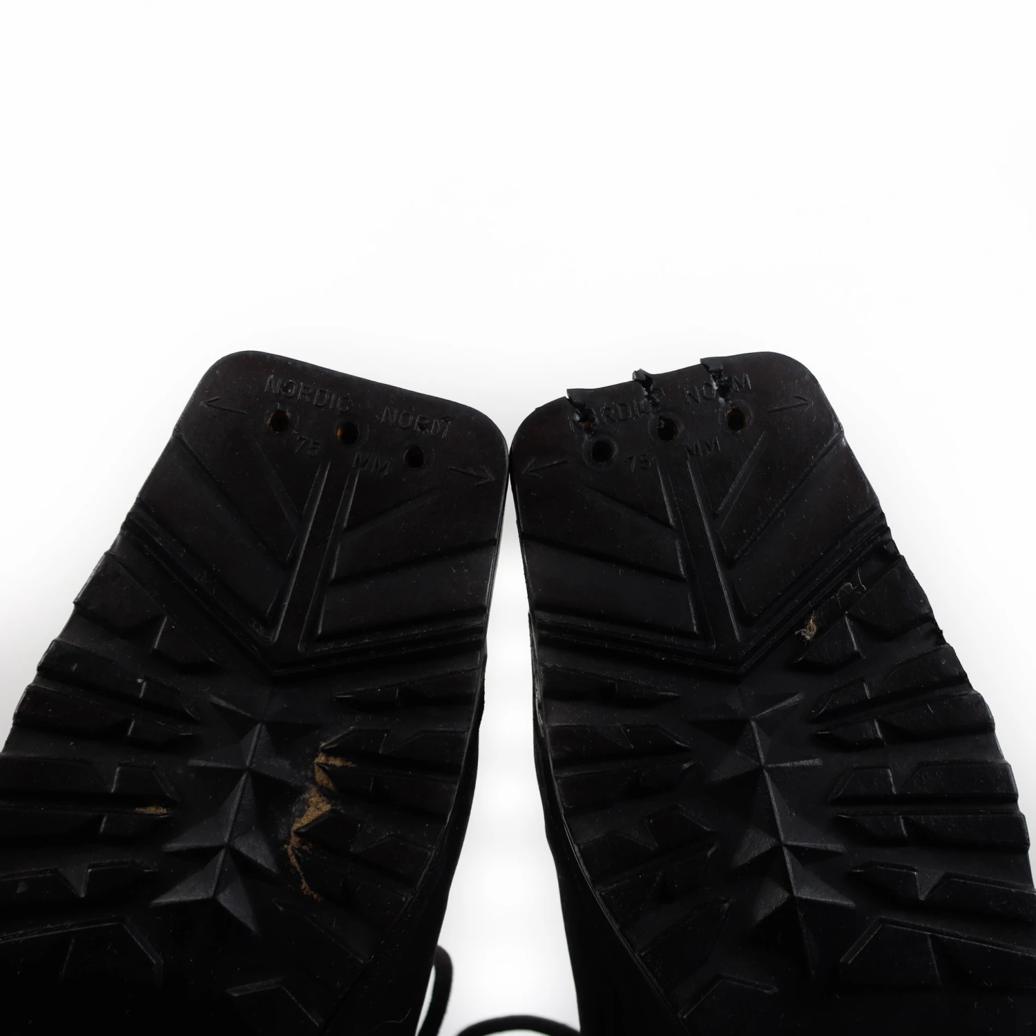 Karhu XCD Traverse Womens Boots | USED - Image 5